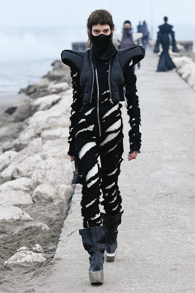 Ivana Manas in Rick Owens