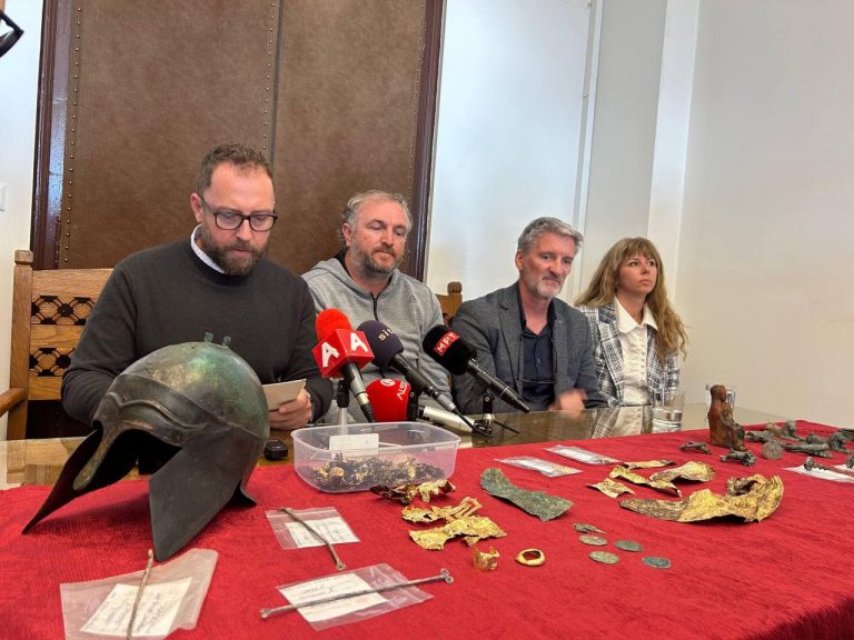 Macedonian helmet and sun gold in Ohrid find